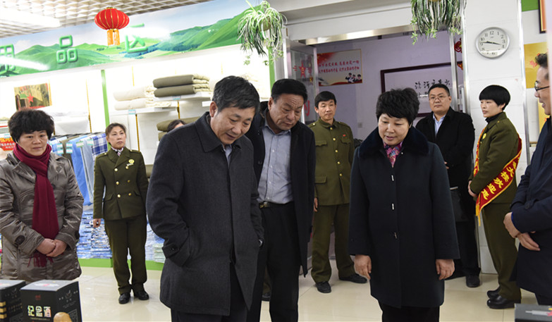 刘淑秀到市总工会直属企事业单位调研指导